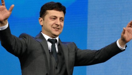 268比0全数通过！乌克兰总统换人！听闻一旦当选，要连美国一起打