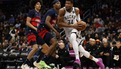 字母18分amp;6犯离场萨尔22分 库兹马19+8雄鹿险胜奇才