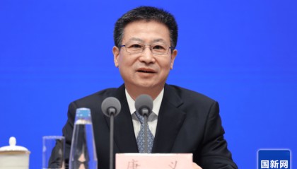 如何看待当前消费市场疲软现象？国家统计局局长答封面新闻