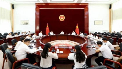 省十四届人大常委会第十九次会议列席代表座谈会召开