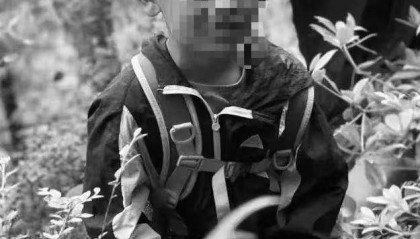 大理苍山走失的8岁自闭症男童已不幸离世，遗体在一处山涧里被发现