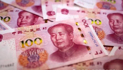 俄央行单日卖出100亿人民币，创年初以来外汇掉期纪录