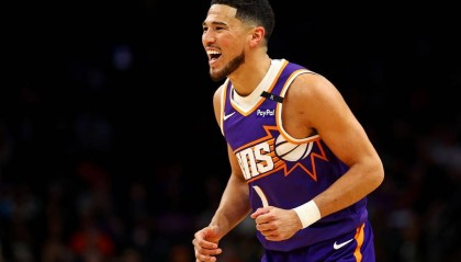 多…多少？曝布克正在与太阳商讨2年1.5亿续约合同