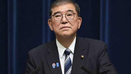 石破茂黯然下台 自民党“双少数”困局谁来破？