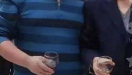 宗庆后与私生子的合影曝光，五官神似（组图）