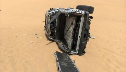 网红打卡点沙漠“尼三锅”事故：越野车飞入500米深坑，三死一伤