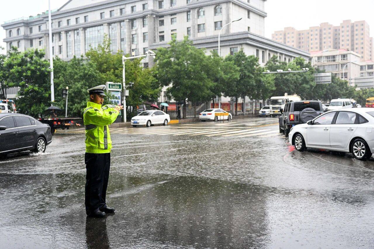 “几天下了一年的雨”,北方城市如何更新汛期安全观