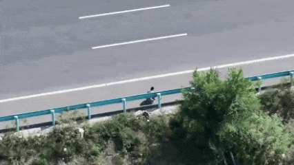 无人机“撒糖”,甜到救人一命!