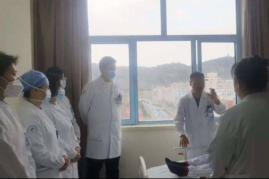 【三学三讲】以精神为炬，护佑生命血脉