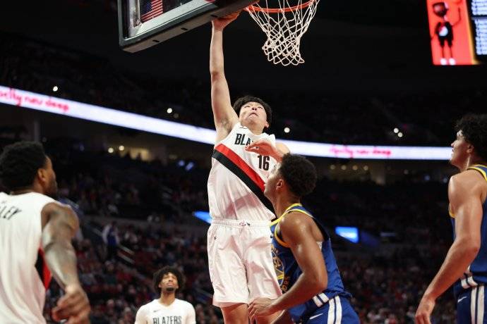 斯帅：暂时不会考虑增加杨瀚森场上时间 他还没适应NBA节奏